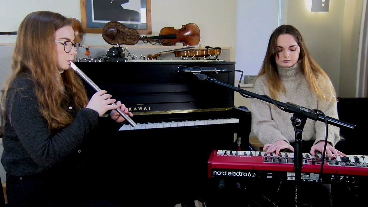 Deirdre & Ella McGrory - Seisiún Fan sa Bhaile - Letterkenny Trad Week 2021