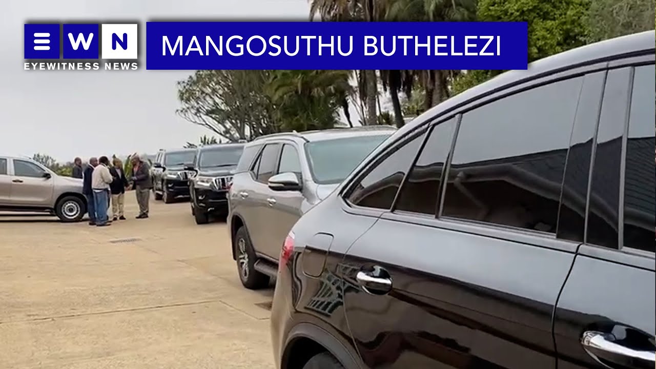 Members of the Zulu royal family arrive to pay their respects to the Buthelezi family