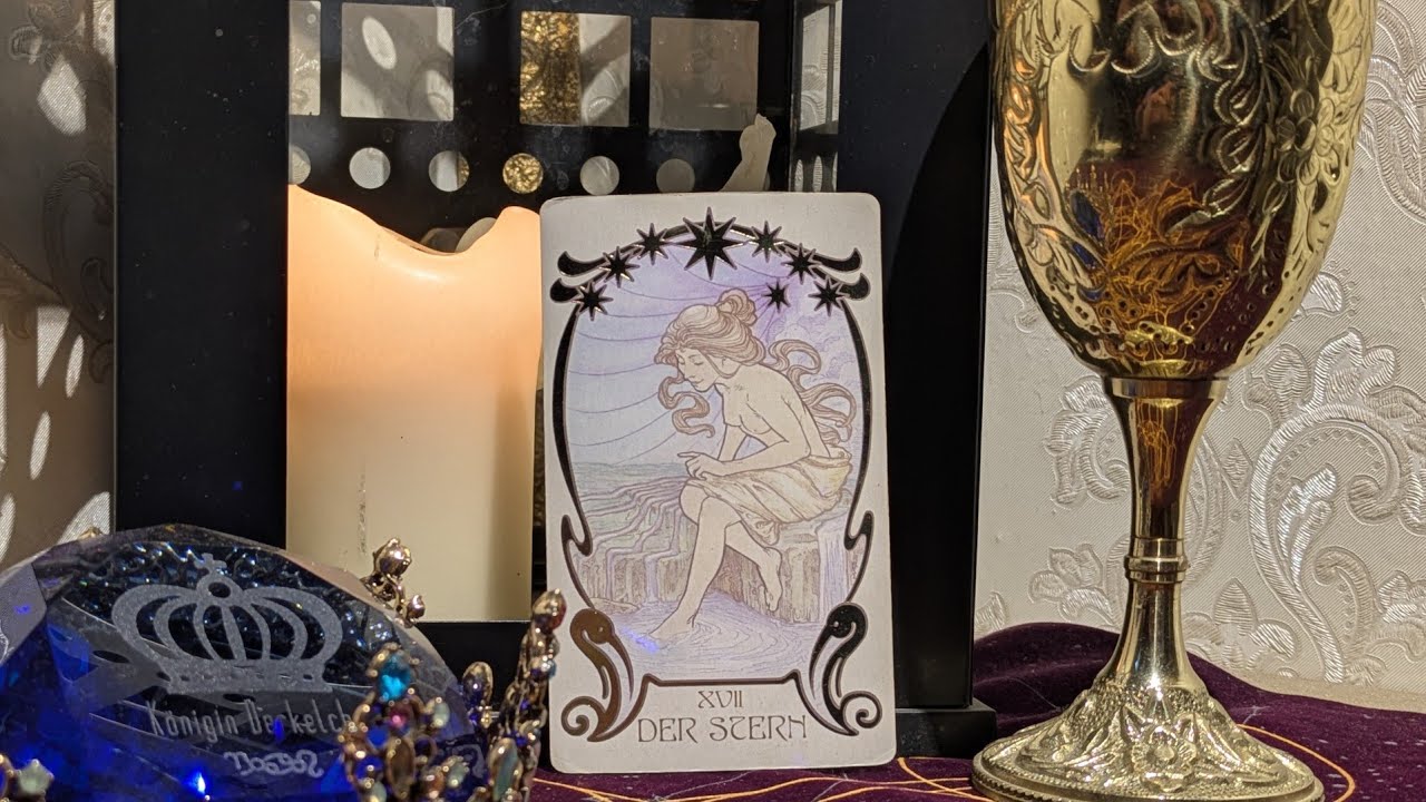 JEMAND ist total VERLIEBT in dich und möchte gern viel mehr KONTAKT mit dir 🥰 Tarot Kartenlegen