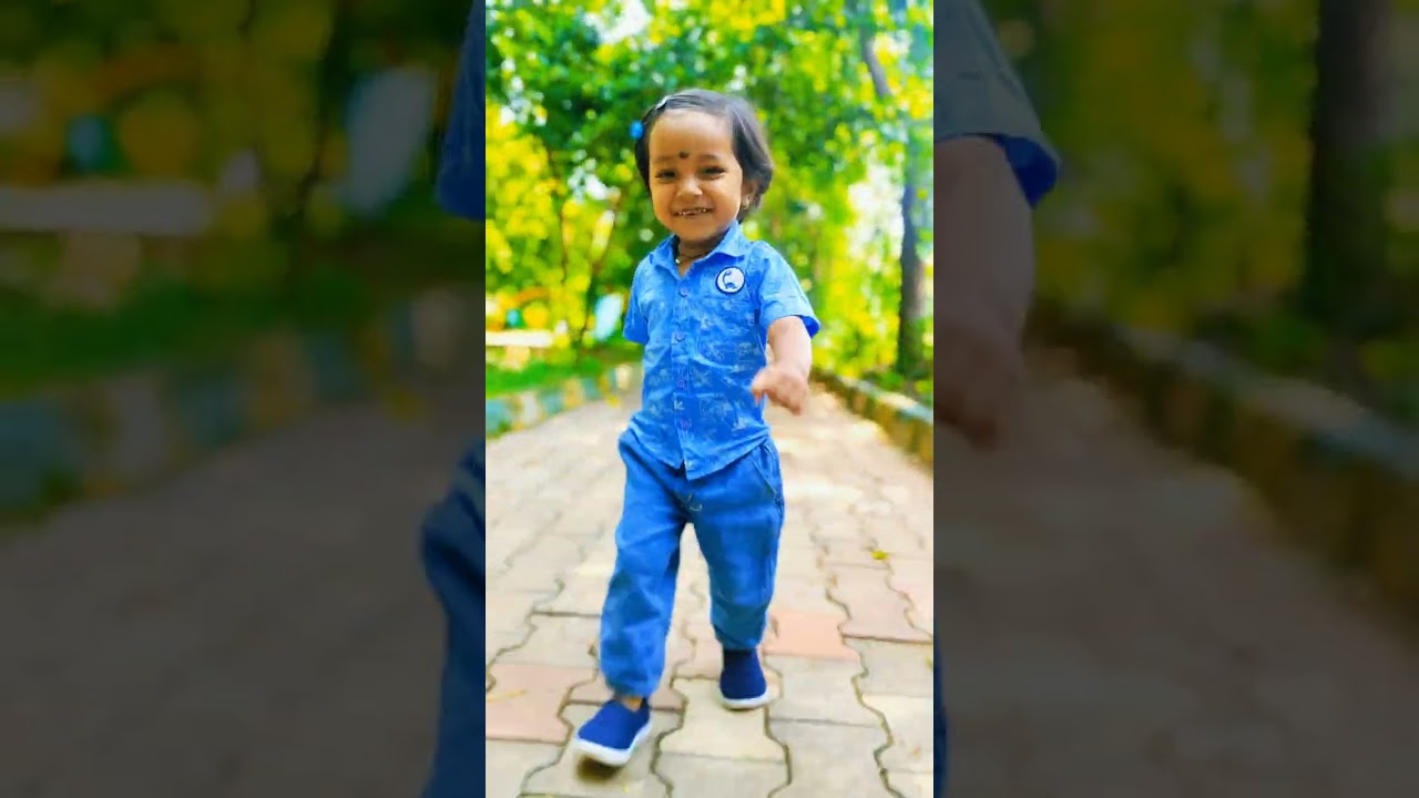 🎶 Little Ishaa sings Achutam Keshavam – Divine Krishna Bhajan in Baby Voice! #shorts #ytshorts#viral