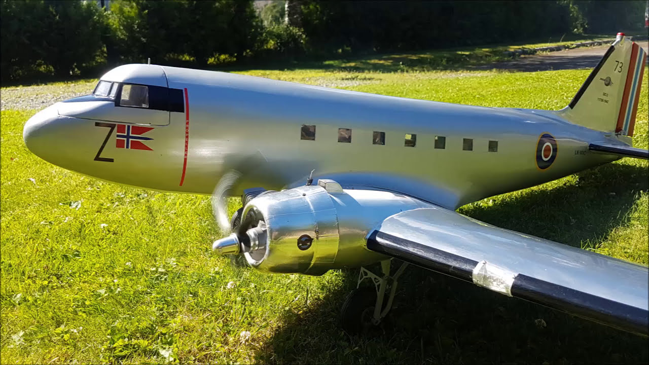Top Flite Douglas DC-3 maiden