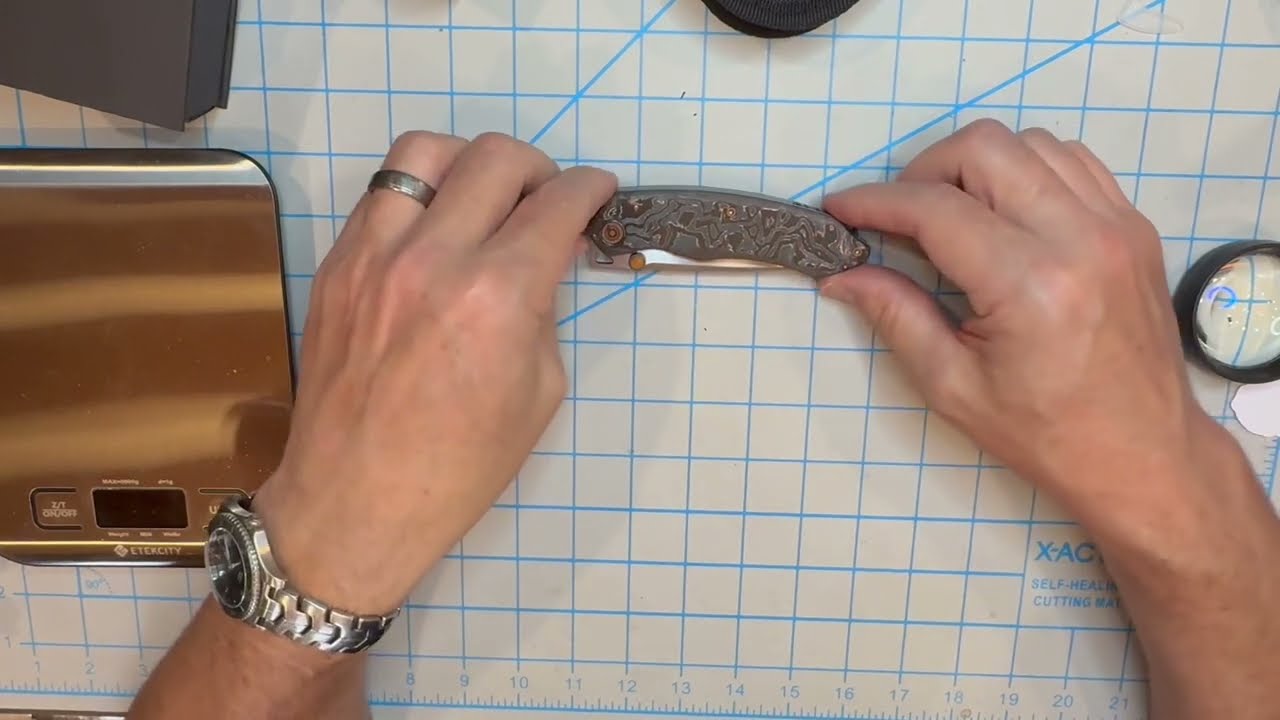 Blade City Exclusive Remette Wild Species Review | 14C28N & Copper Carbon Fiber Beauty