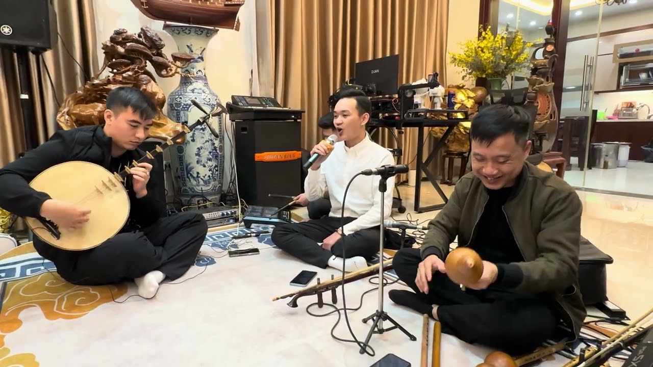 Ngẫu hứng cô đôi thượng ngàn tại tư gia nghệ nhân Thanh Long