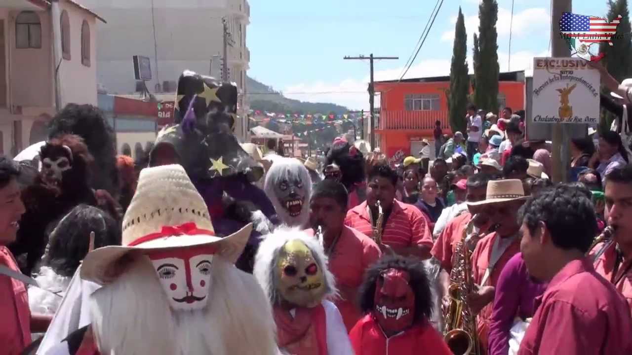 Chalcatongo Oax.- Carnaval 2014- Paseo de los Chilolos 2/10
