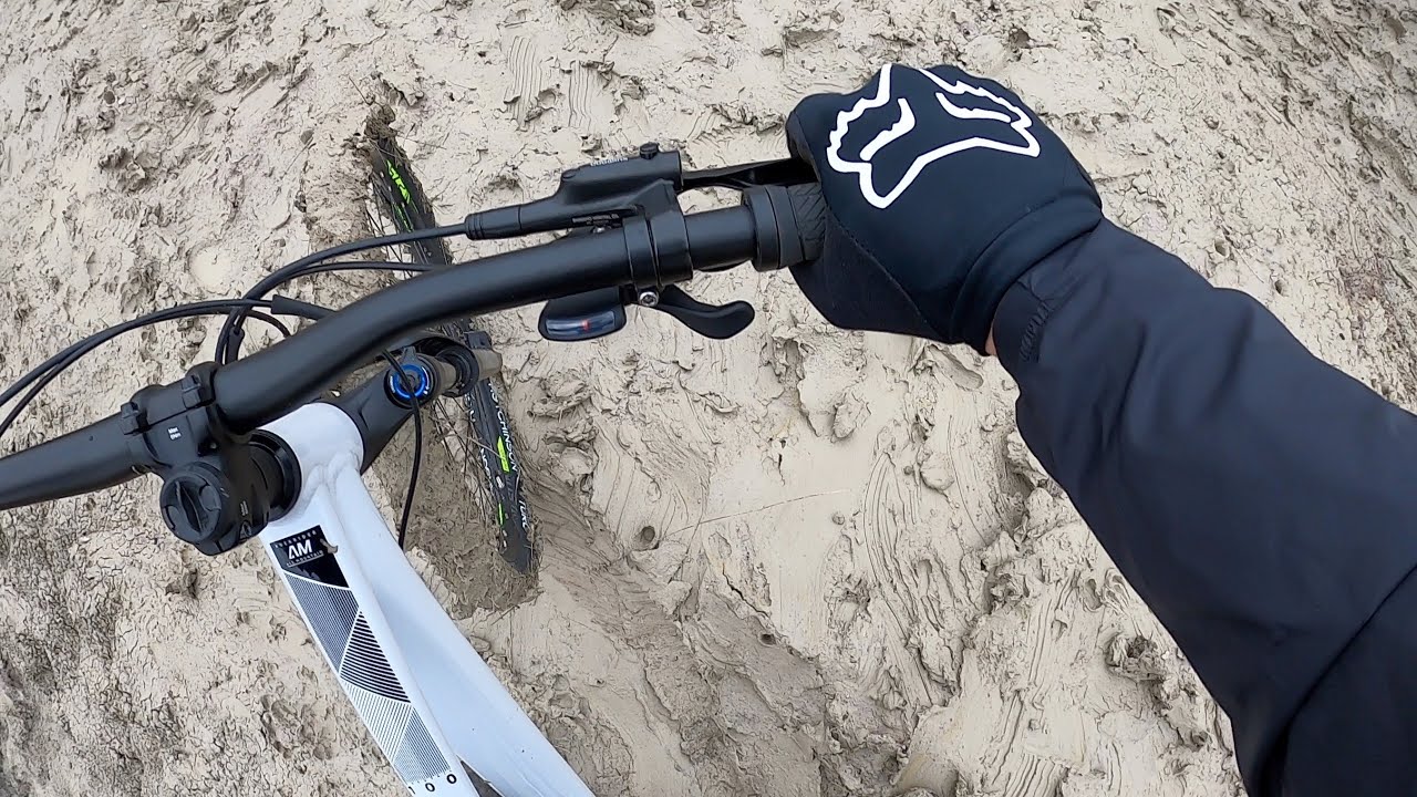 HO FALLITO, LA MIA MTB CADE NEL BURRONE