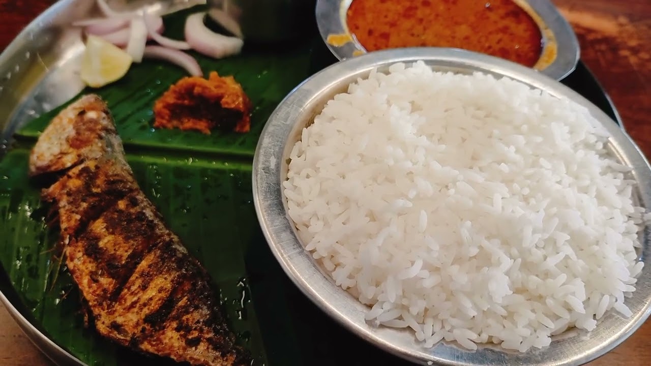 #fish #food #thali #curry #rice #raita #onion #crab #soup #surmai #bangda #bangdafishfry #fry #begur