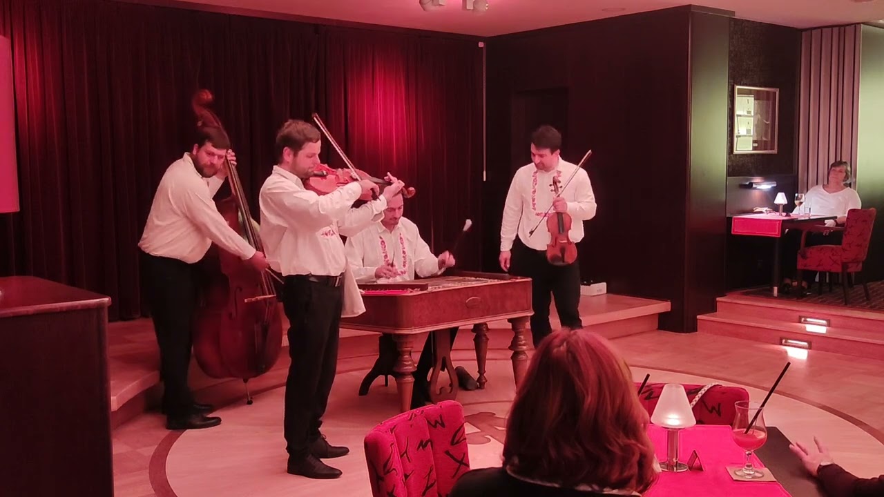 CM Vincúch - Tancuj, tancuj + Čeresničky