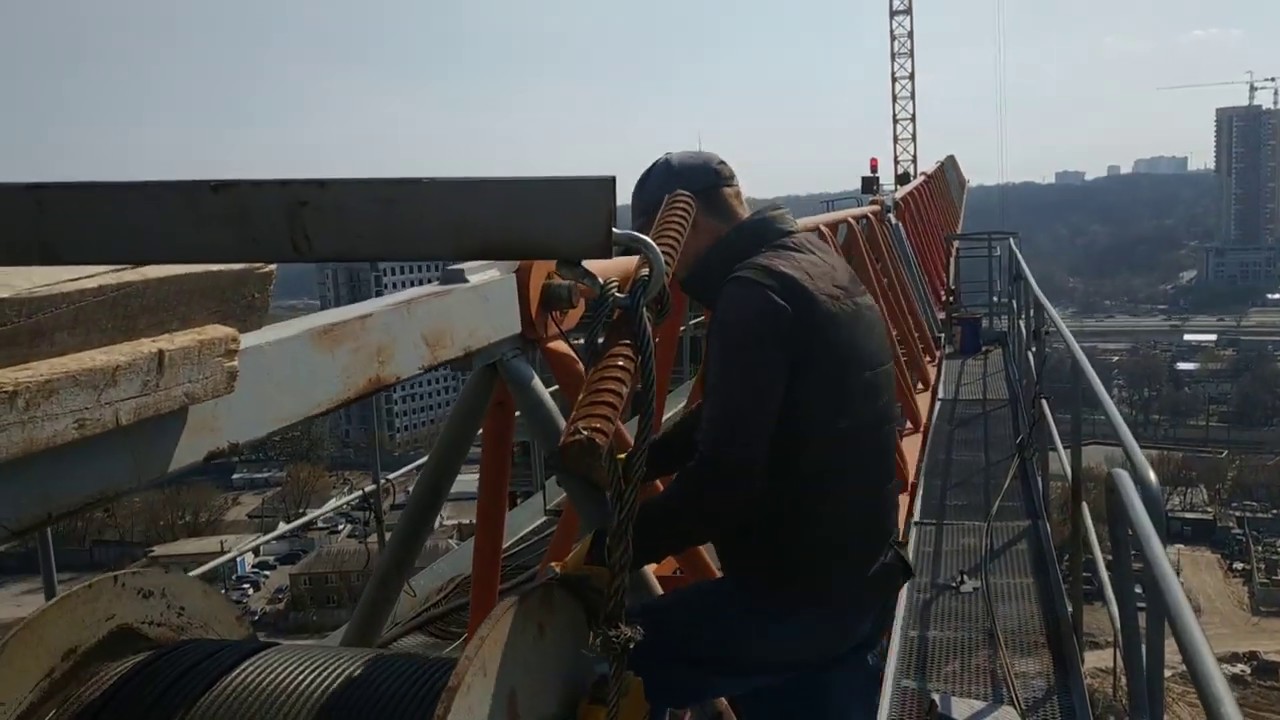 Кран остался без зубов. Ремонтируем грузовой редуктор