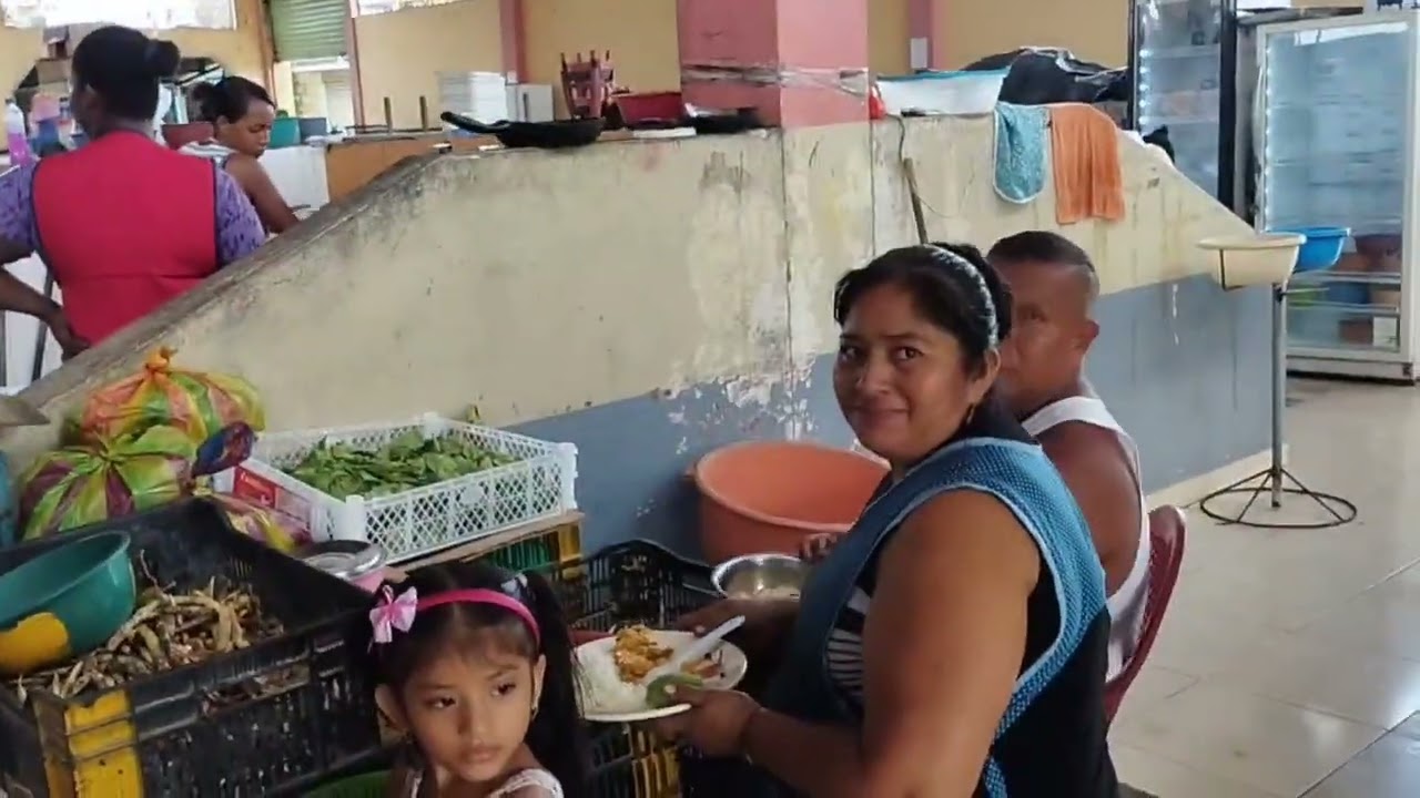 RECORRIDO POR LA ZONA COMERCIAL DEL CANTON San Lorenzo
