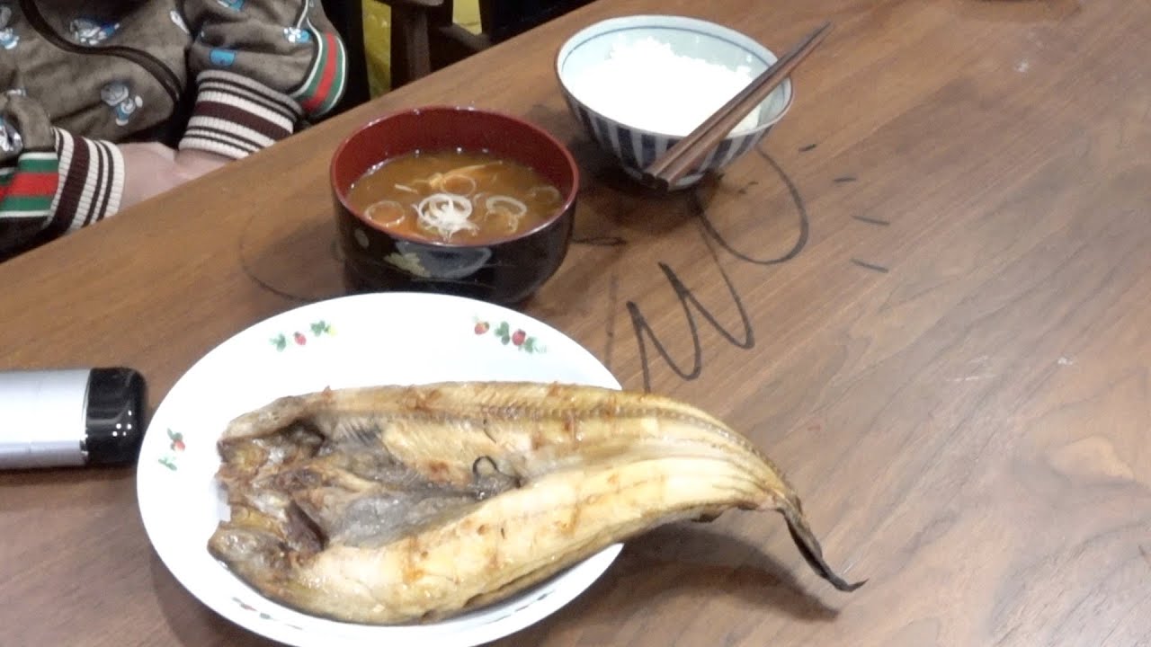 急にめちゃめちゃ豪華な朝ごはんが用意されていた