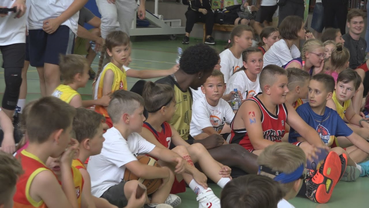 Święto koszykówki w Kraszewicach. KS Play Basket ma 10 lat!