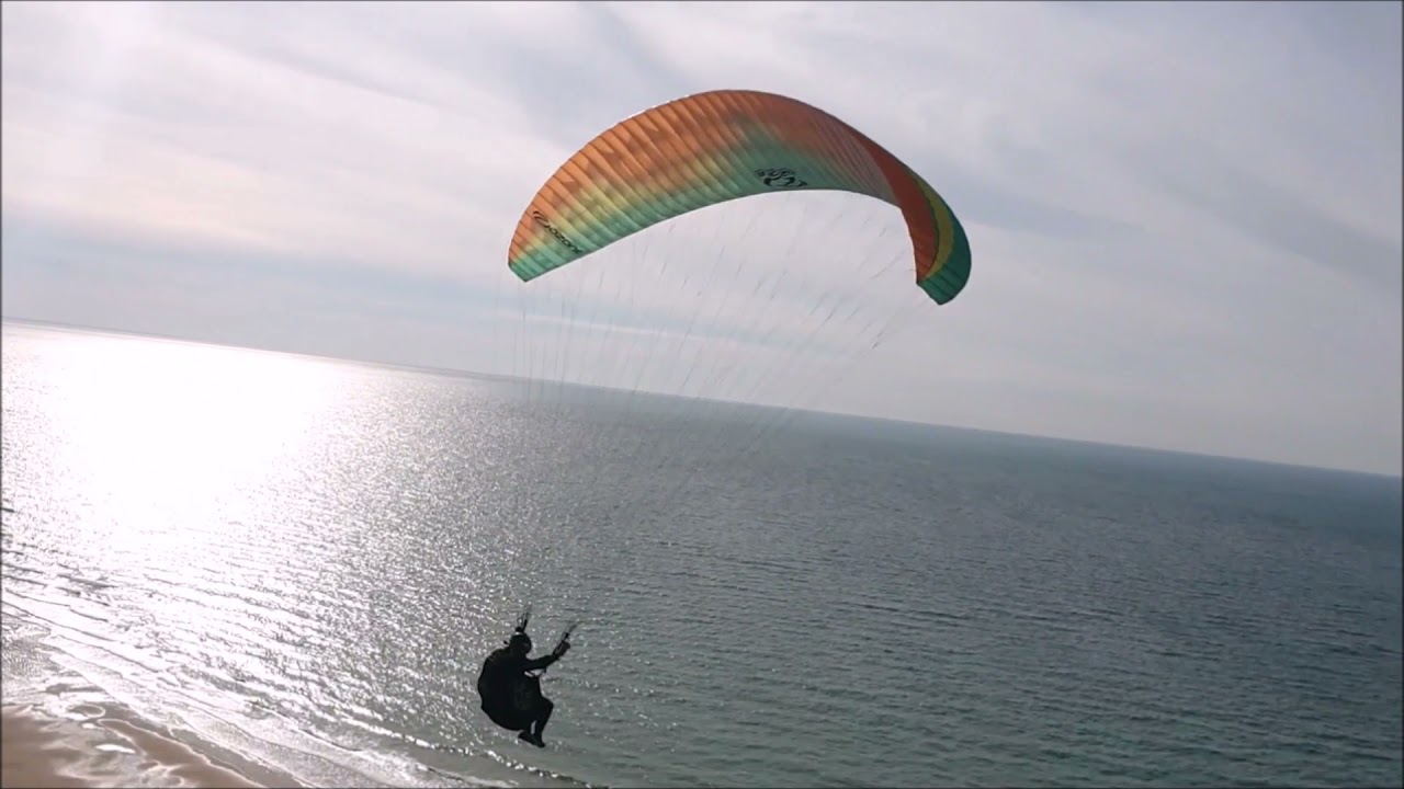 Parapente soaring avec les copains Carteret Normandie France