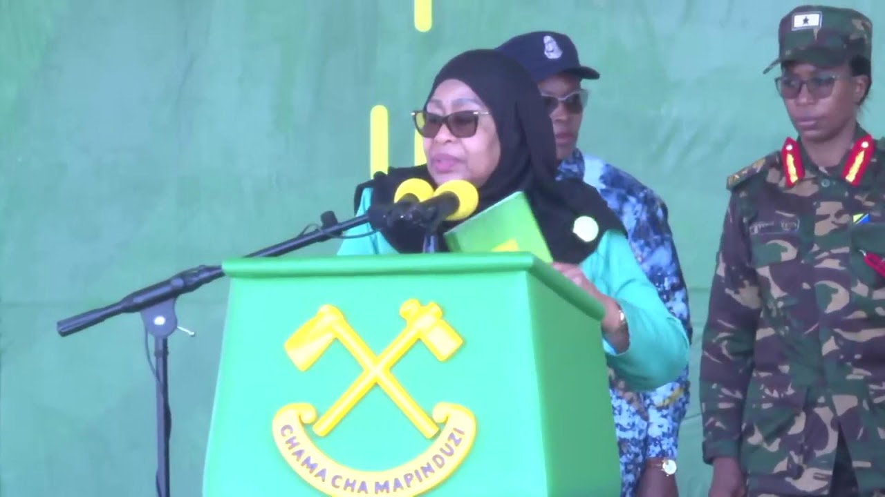 MGOMBEA URAIS WA CCM NDG. DKT. SAMIA AKIWA KATIKA KAMPENI - KONDOA