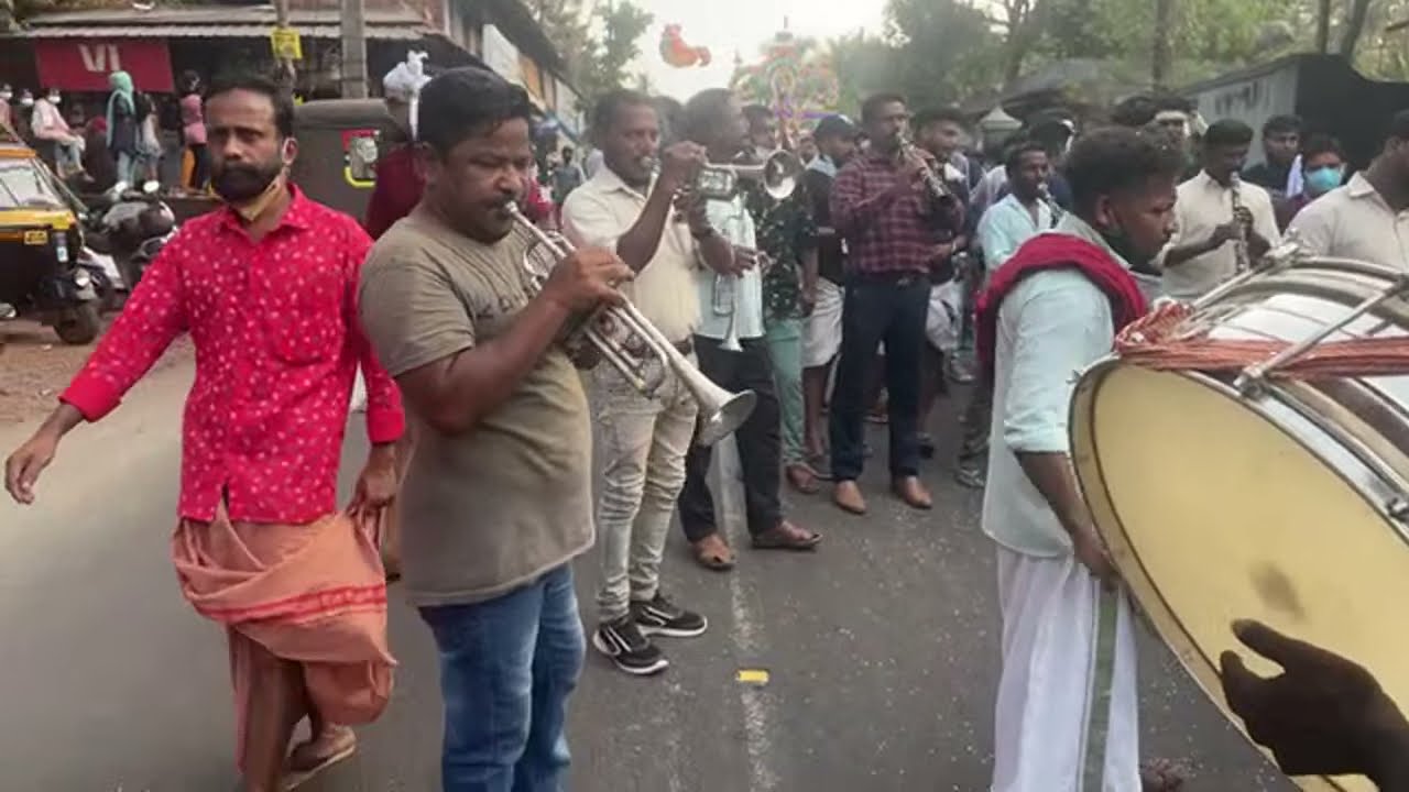 Vairankode vela colourful scenes and band , chenda melam | muqala muqabla band melam onnu kelkanam