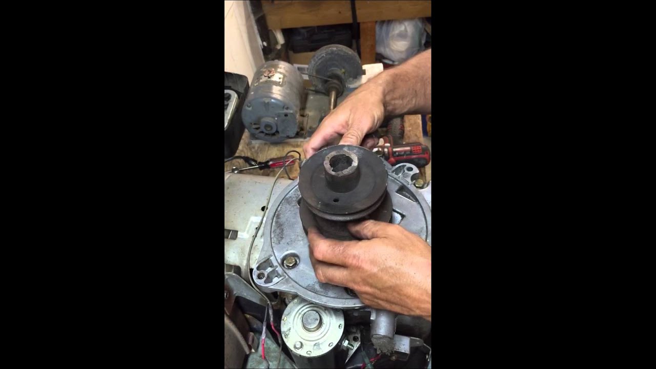 How to remove stuck lawnmower drive pulley