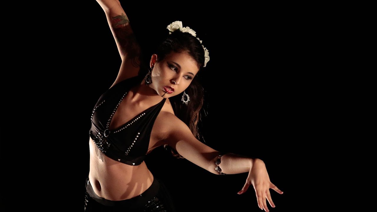 SARAH RAQUEL | Dark Fusion 