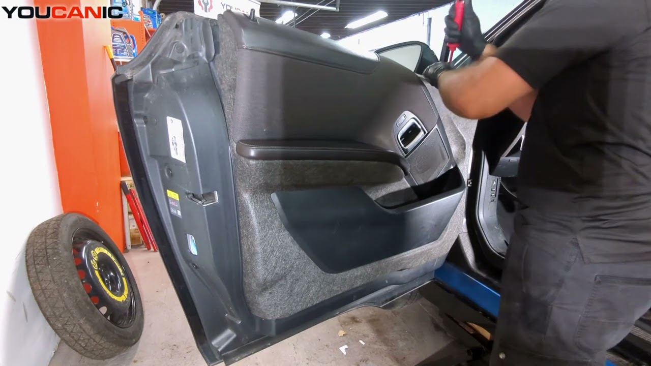 How to Remove the Front Right Door Card Panel on a 2013-2021 BMW i3