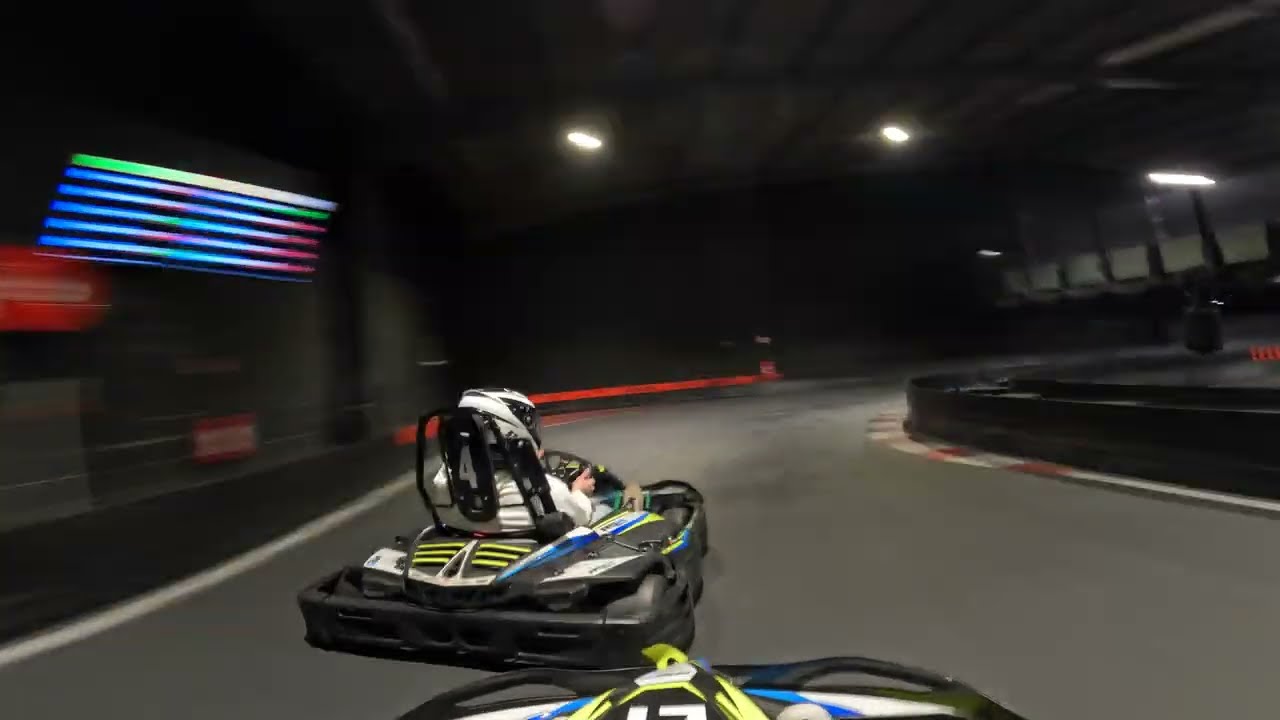Cannes Karting / Session 22 - 38.551 / On me demande de pas bombarder !