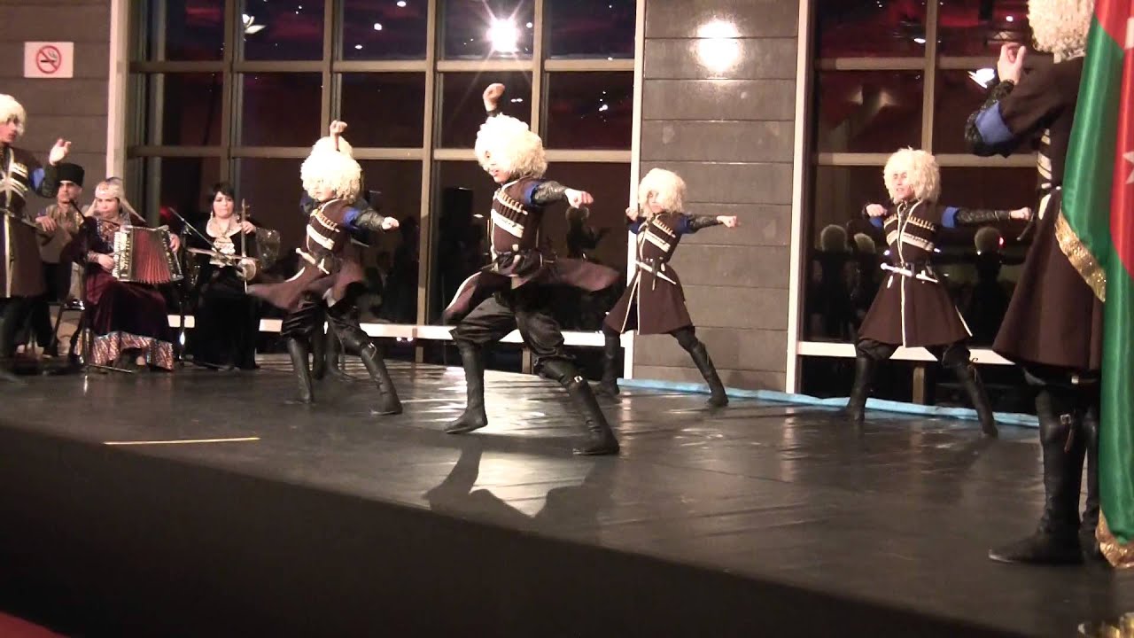 Azerbaycan Qartallari-Igidler Reqsi (STRAZBURG)