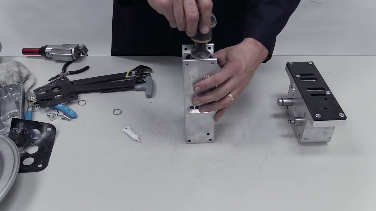 How to install Wilden® Air Kits on Wilden Metal AODD Pumps with the Pro Flo SHIFT® ADS