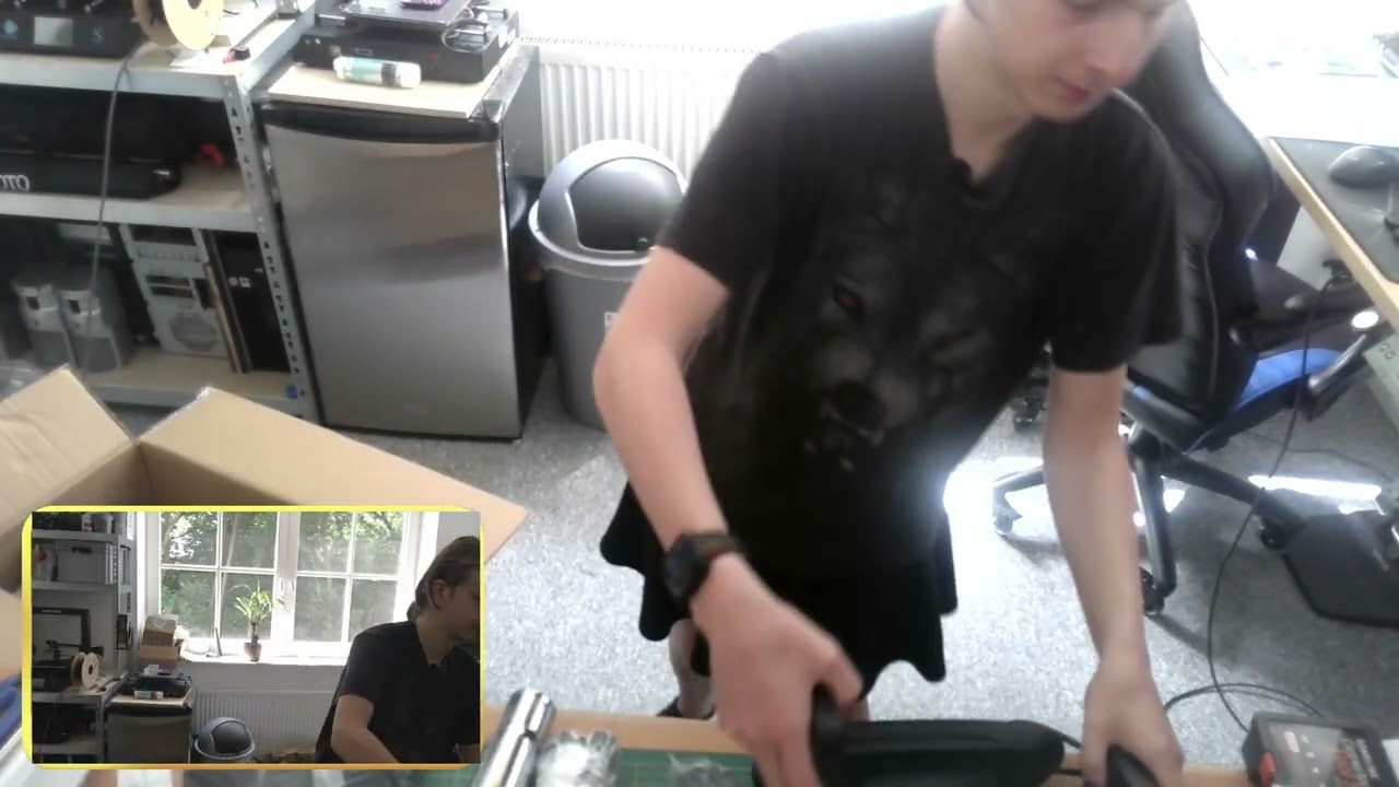 Mein neuer Schreibtisch stuhl ist da