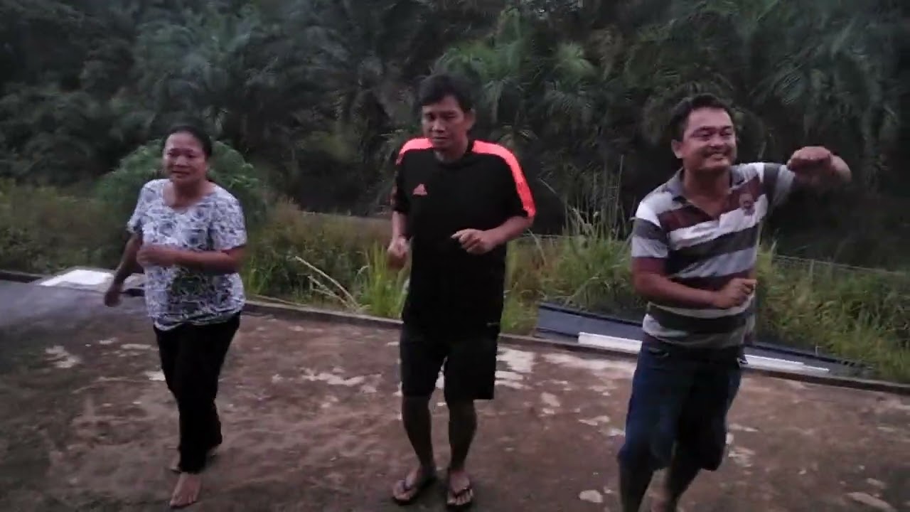Penyanyi bakas