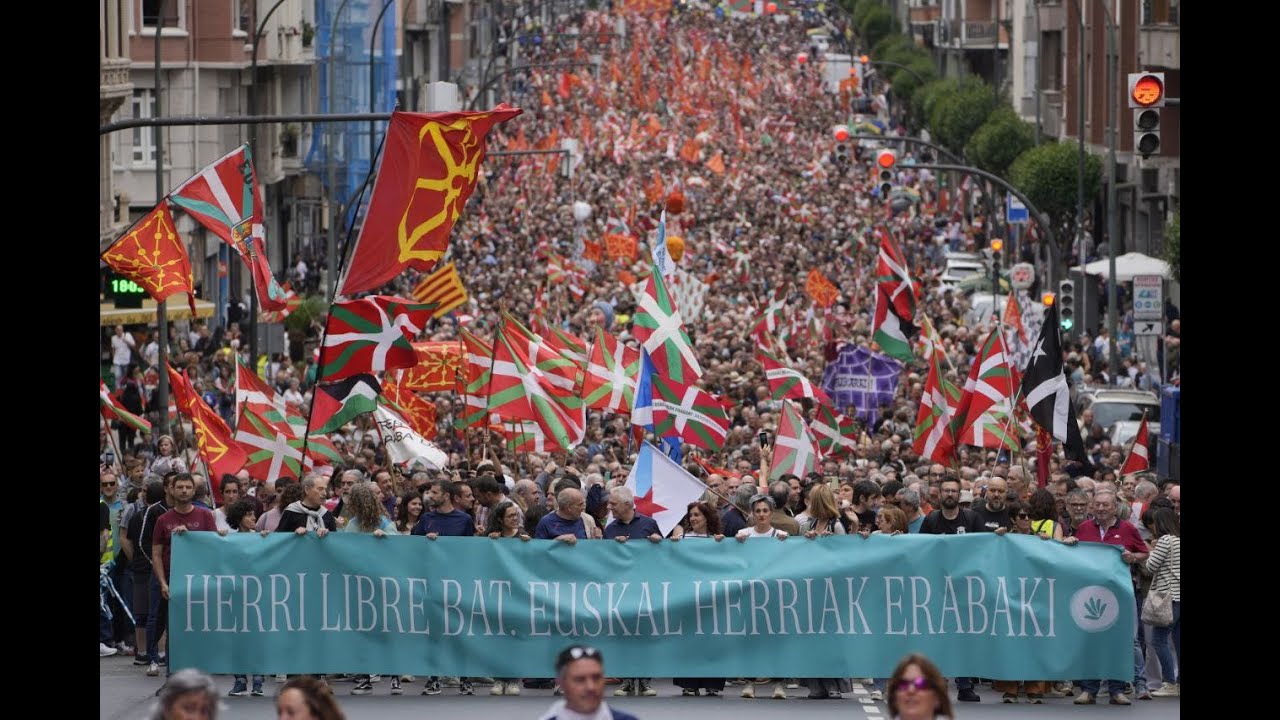 HERRI LIBRE BAT - EKAINAK 7 - BILBO