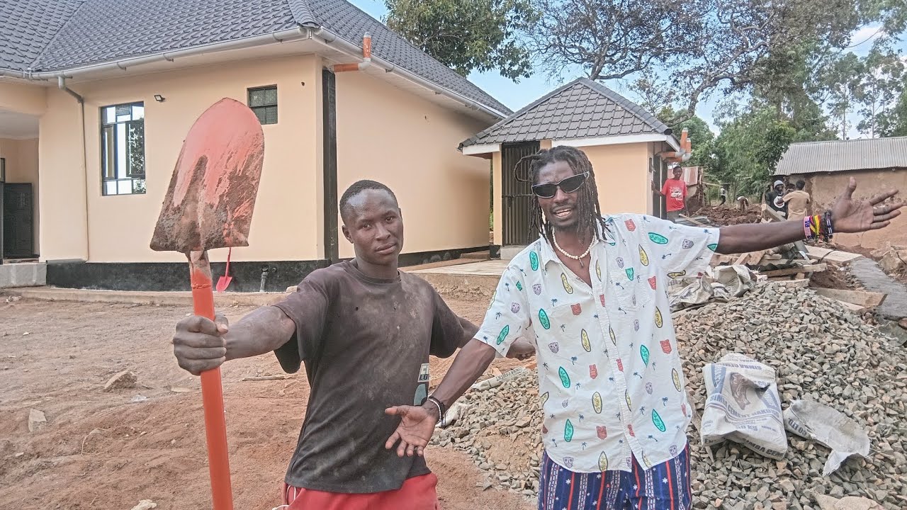 OMG 😲 what a big move at our village//Daniel and Gitiriba's constructions coming up🏠@iammarwa