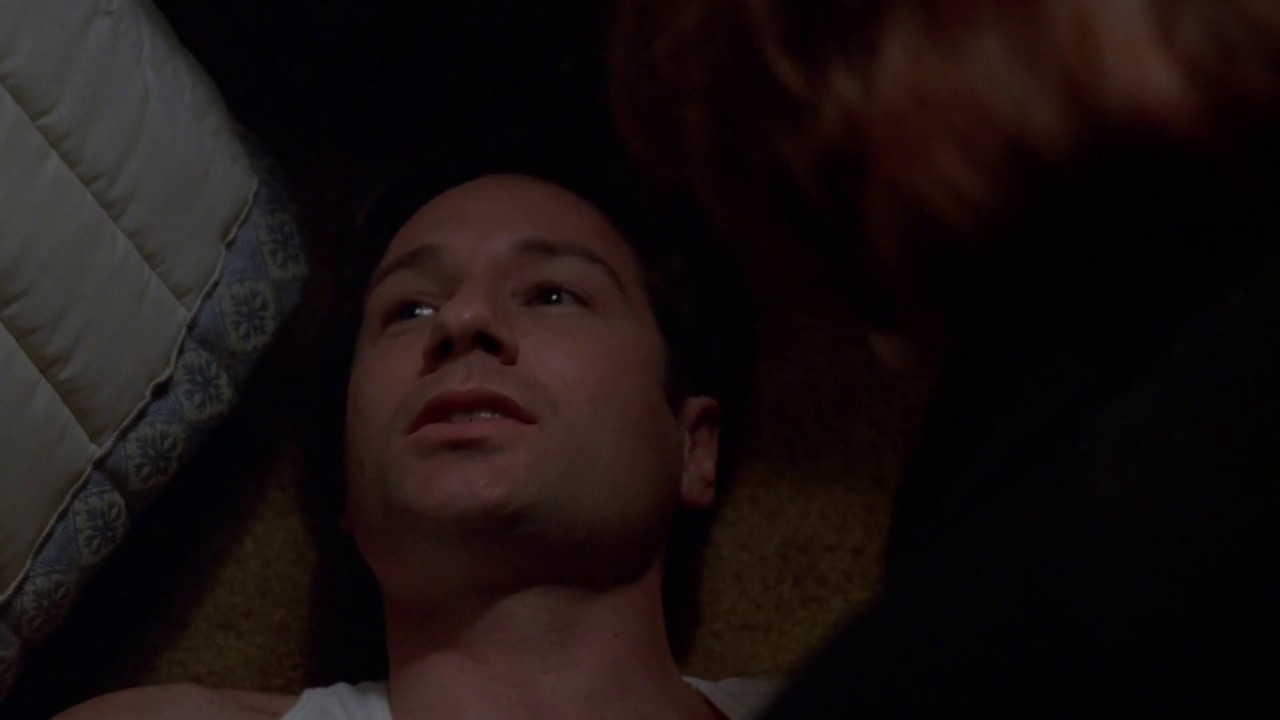 Drugged Mulder singing Shaft