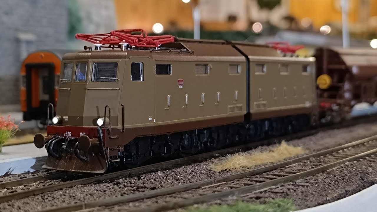 E636 048 Roco sound con treno merci tramogge tadgns - plastico Farra 😀