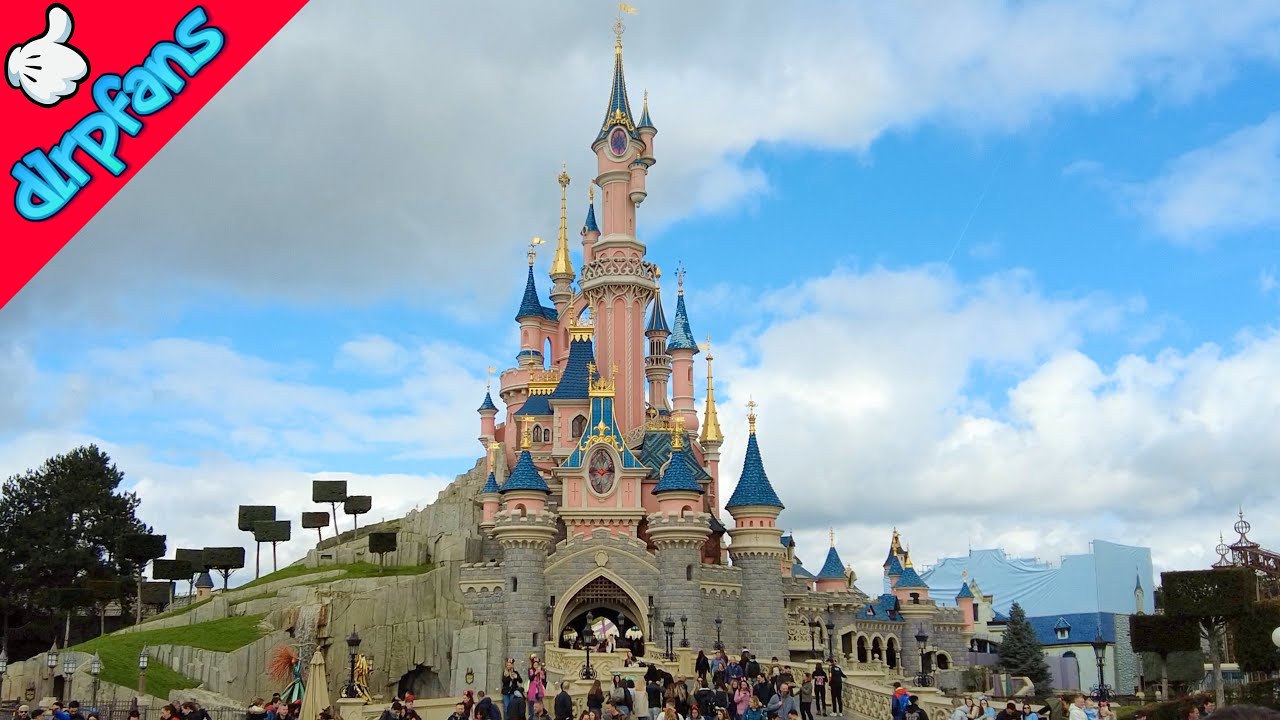 Disneyland Paris Atmosphere Spring 2024
