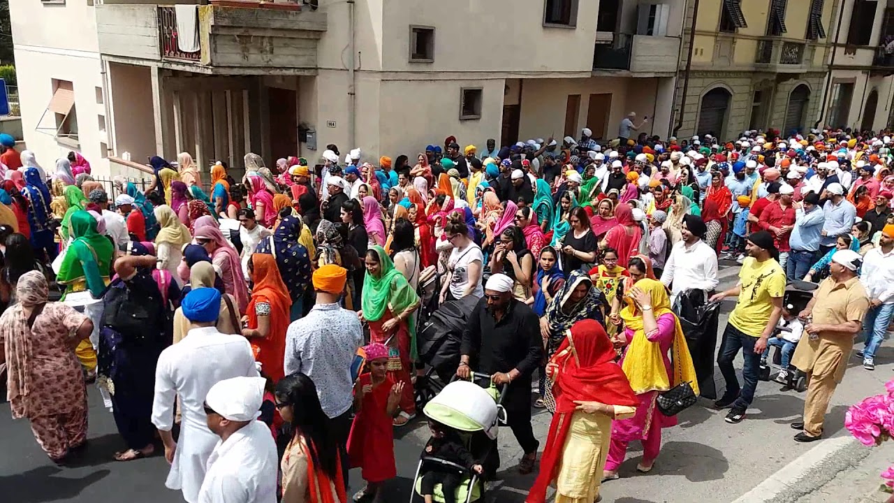 Festa Sikh 1 (video di  Paolo Ricci)