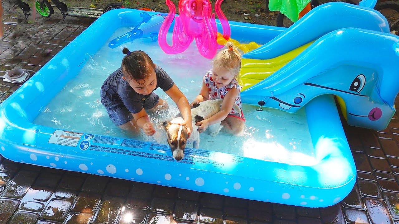 Piscina pentru Ariana si Kosmos