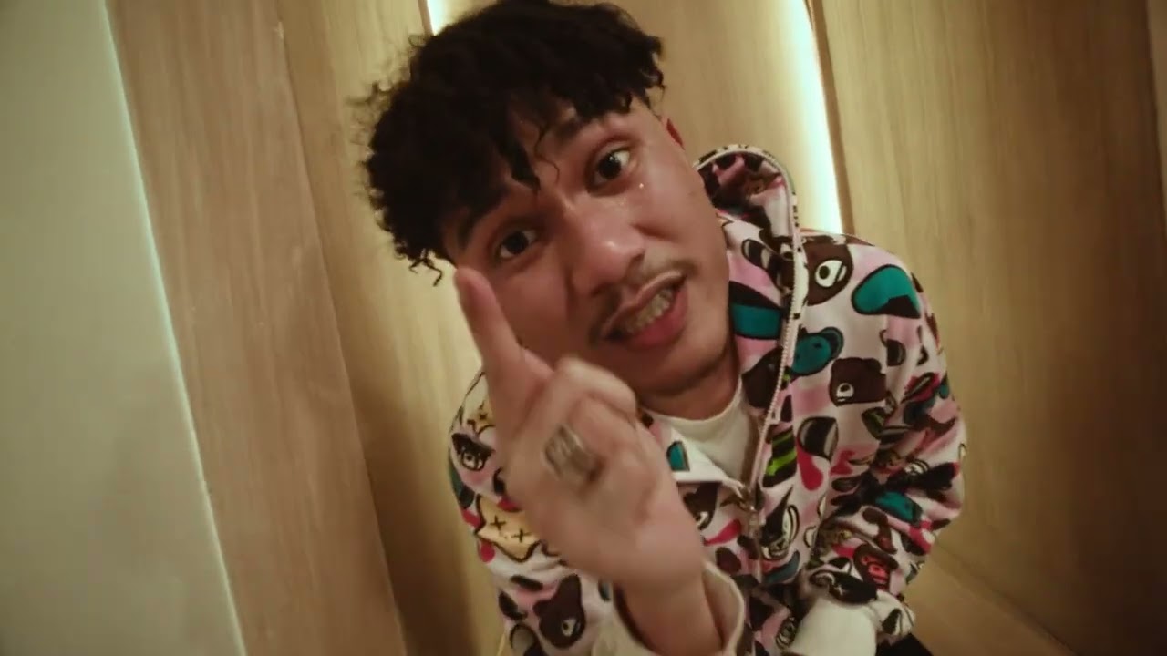 Mindani - Me Vs The World (Official Music Video)
