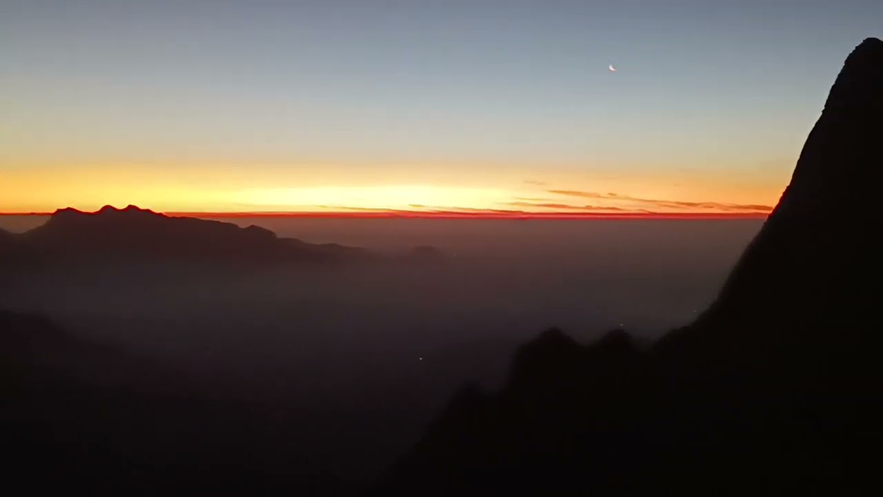 Munnar kolukkumai sun rise Jeep safari Munnar great think adventures contact:8281676171