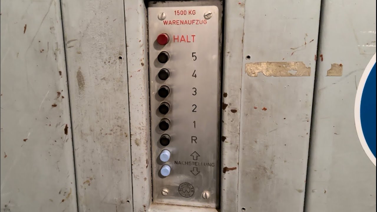 R.I.P! No inner doors 1958 Schindler freight Elevator at Rorschach, Switzerland