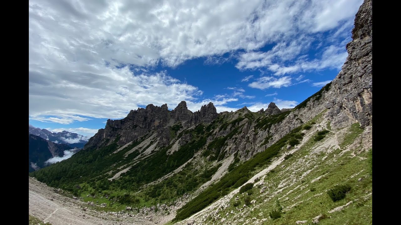 sentiero delle genziane truoi dei sclops , friuli