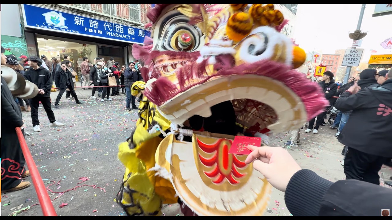 Yeah Feeding New York Chinese Freemasons 洪青 Lion Red Envelope and Lion Dance Performance @WoHop🦁🧧🧨💥💨