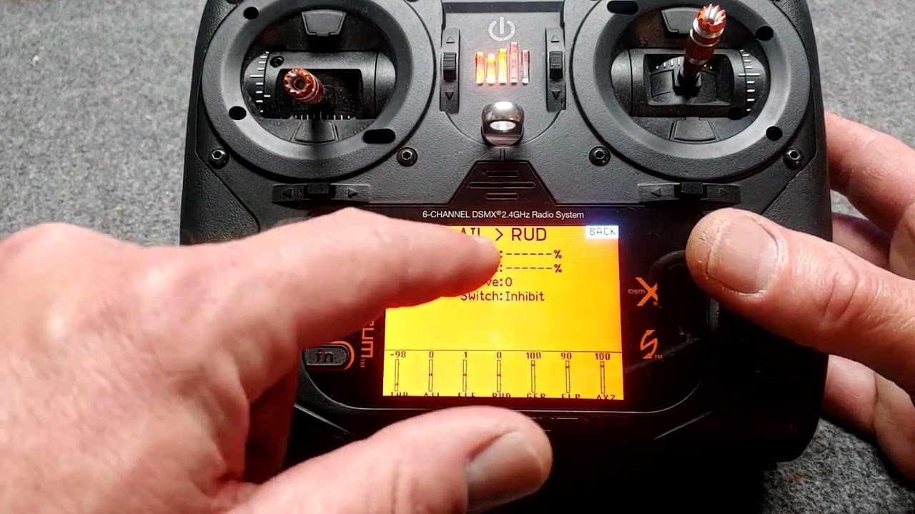 КАК СОЗДАТЬ МИКС SPEKTRUM ПЕРЕДАТЧИК RC САМОЛЕТ ЭЛЕРОН К РУЛЬ НАПРАВЛЕНИЯ НА ПЕРЕКЛЮЧАТЕЛЕ