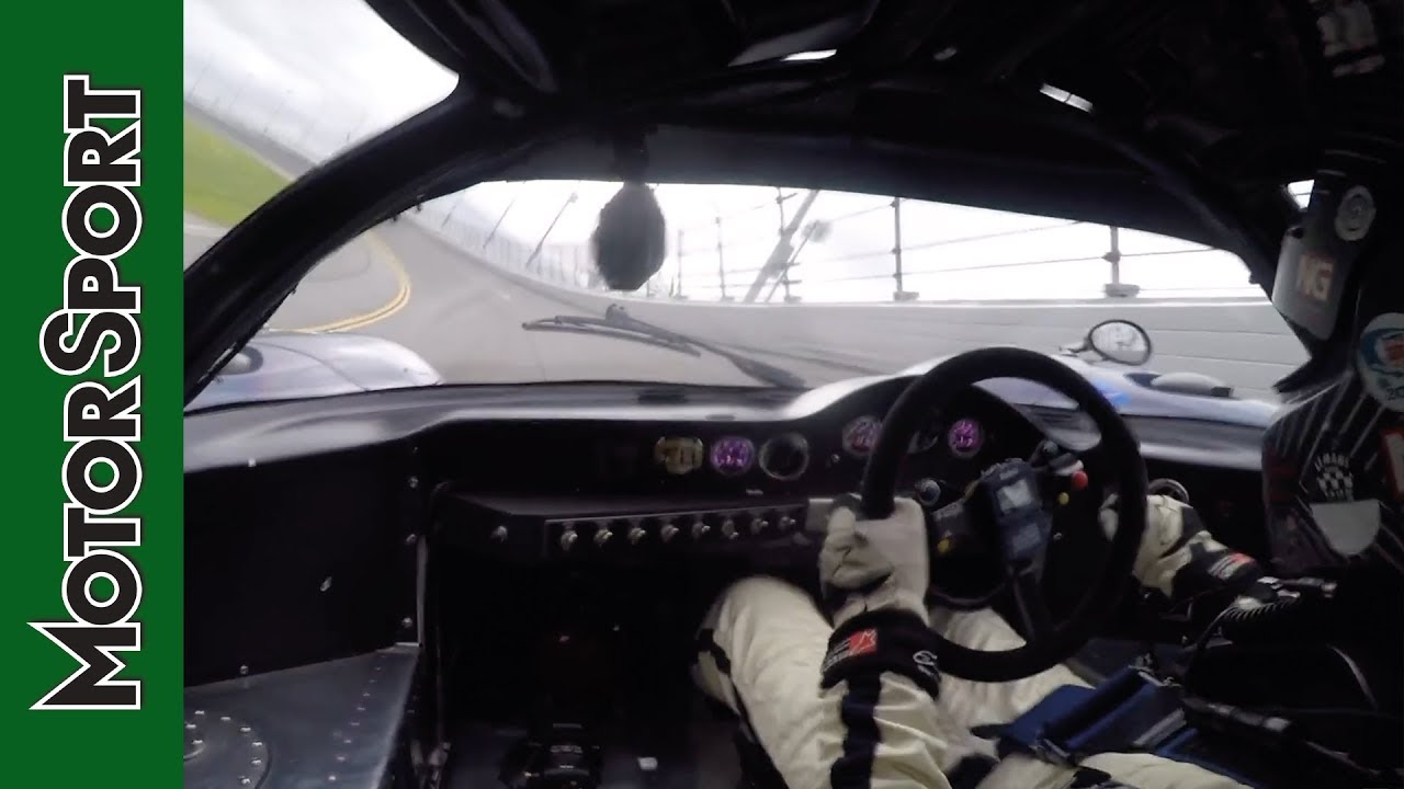 Lola T76 at Daytona with Dickie Meaden