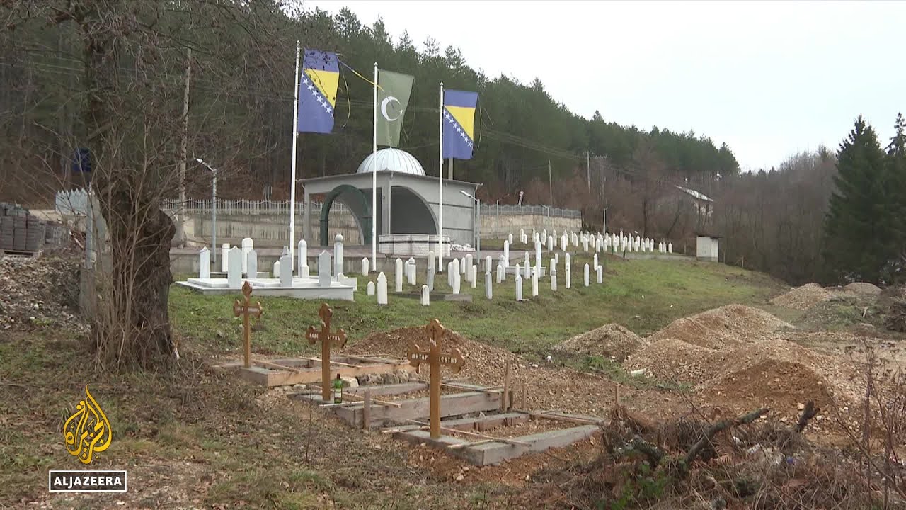 Tenzije u Srebrenici: Krstovi uz bošnjačko groblje izazvali nemir