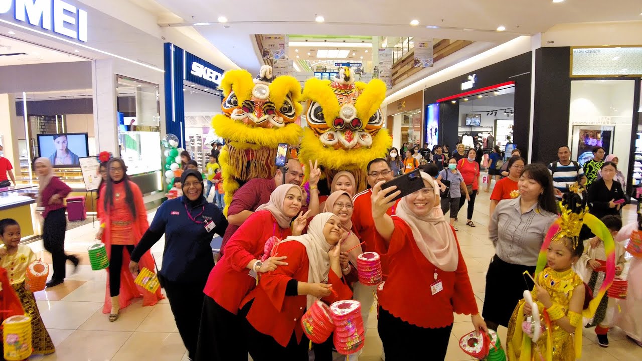 Double Lions Dance Bring Aeon Shopping Mall Awe and cheer! | Bukit Tinggi | Autumn Festival 2023