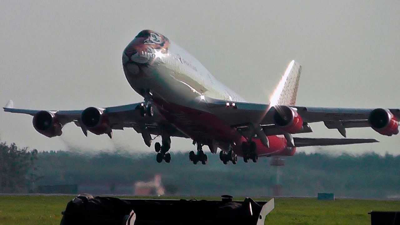✈Боинг 747 Тигролет / Не убрал ШАССИ или забыл?