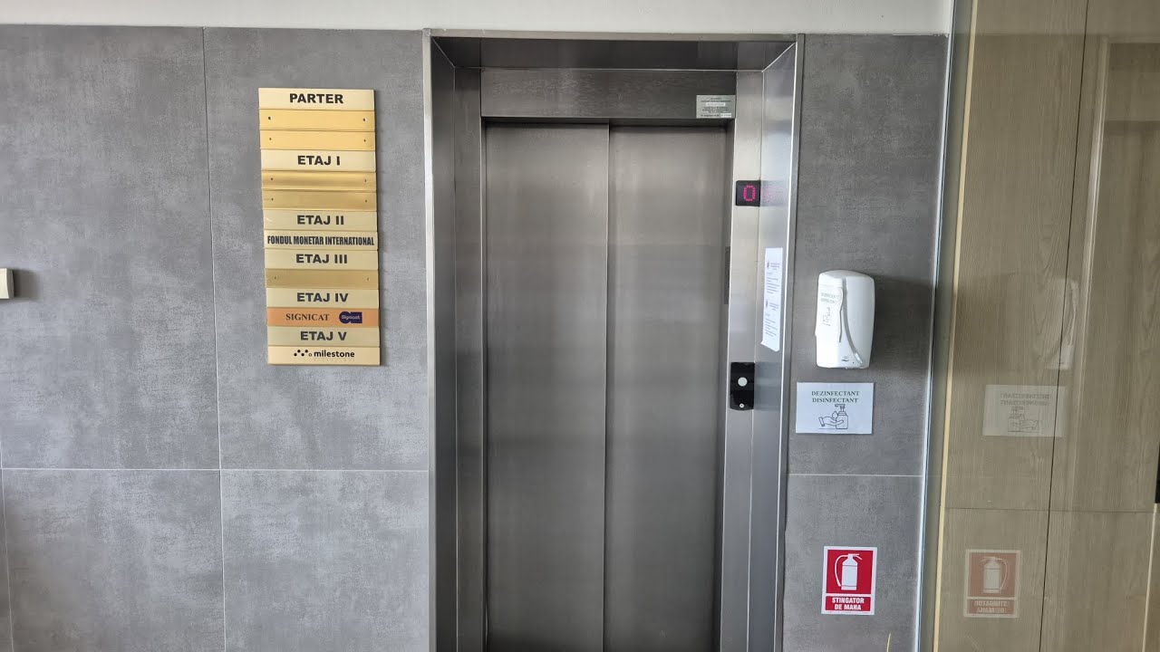 Very nice, but pretty locked off Schindler Smart 002 lift @ Strada Halelor 7, Bucharest, RO
