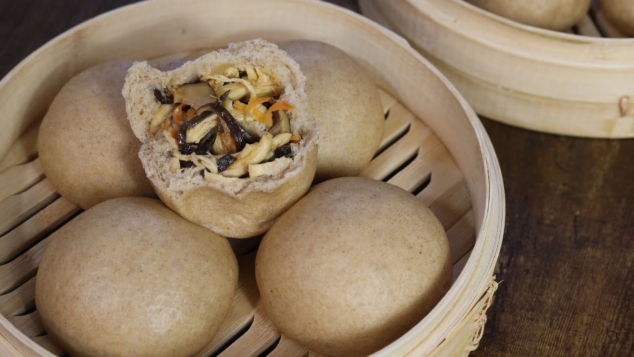 Bánh bao nguyên cám nhân gà nấm | Whole Wheat Steamed Buns with Chicken and Mushrooms Filling