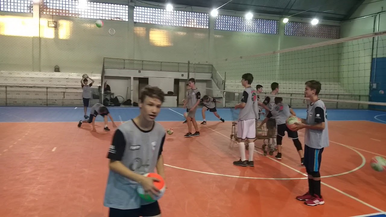 Voleibol treino de defesa 4