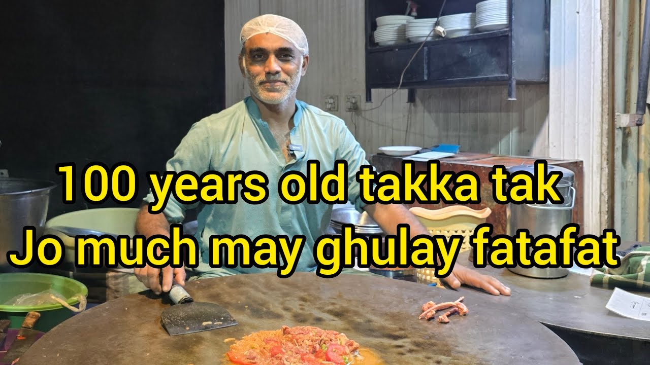 120 years old Taka tak shop of Lahore.🤔🙄.Chacha Taka tak Mozang road .Brain Masala is  🥰😋❤️