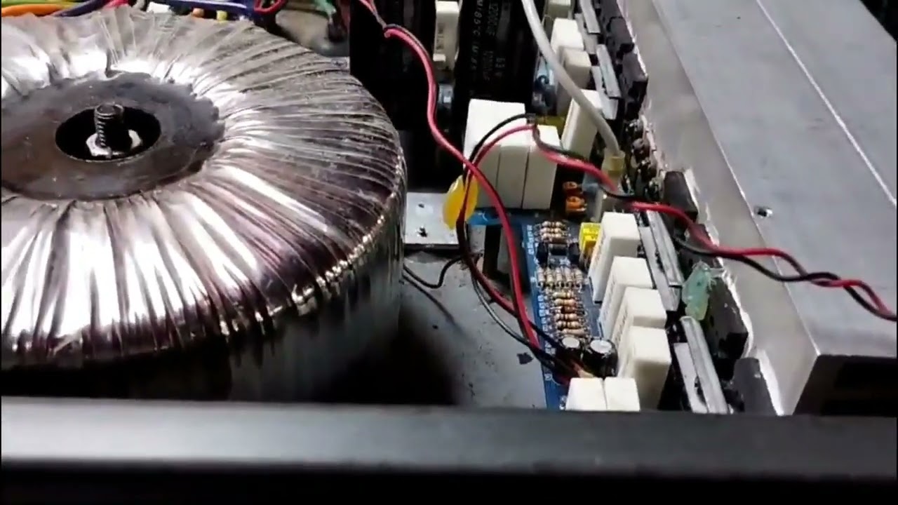 BEHRINGER EP4000  1º PARTE