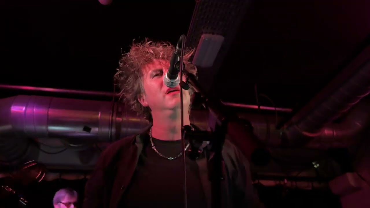 The obsCURE @ Djingel Djangel Antwerpen - Lovesong 13/12/'25