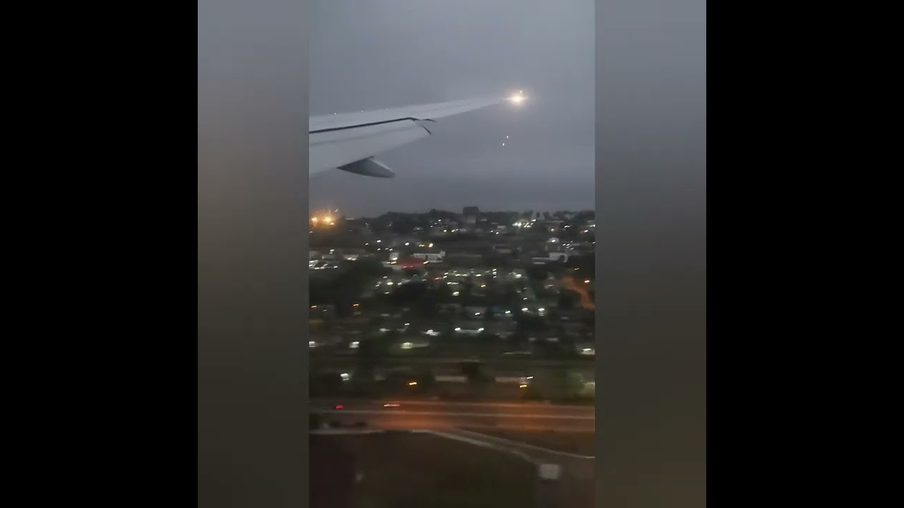 Atterrissage en 777-200 ER ✈ d'air France 🇫🇷🇫🇷🇫🇷à libreville Gabon🇬🇦🇬🇦🇬🇦.